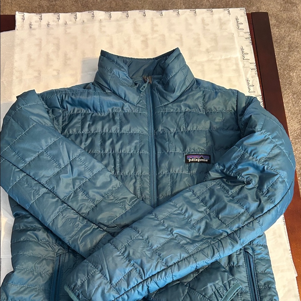 NWOT! Patagonia Blue Nano Puff Jacket. Medium.